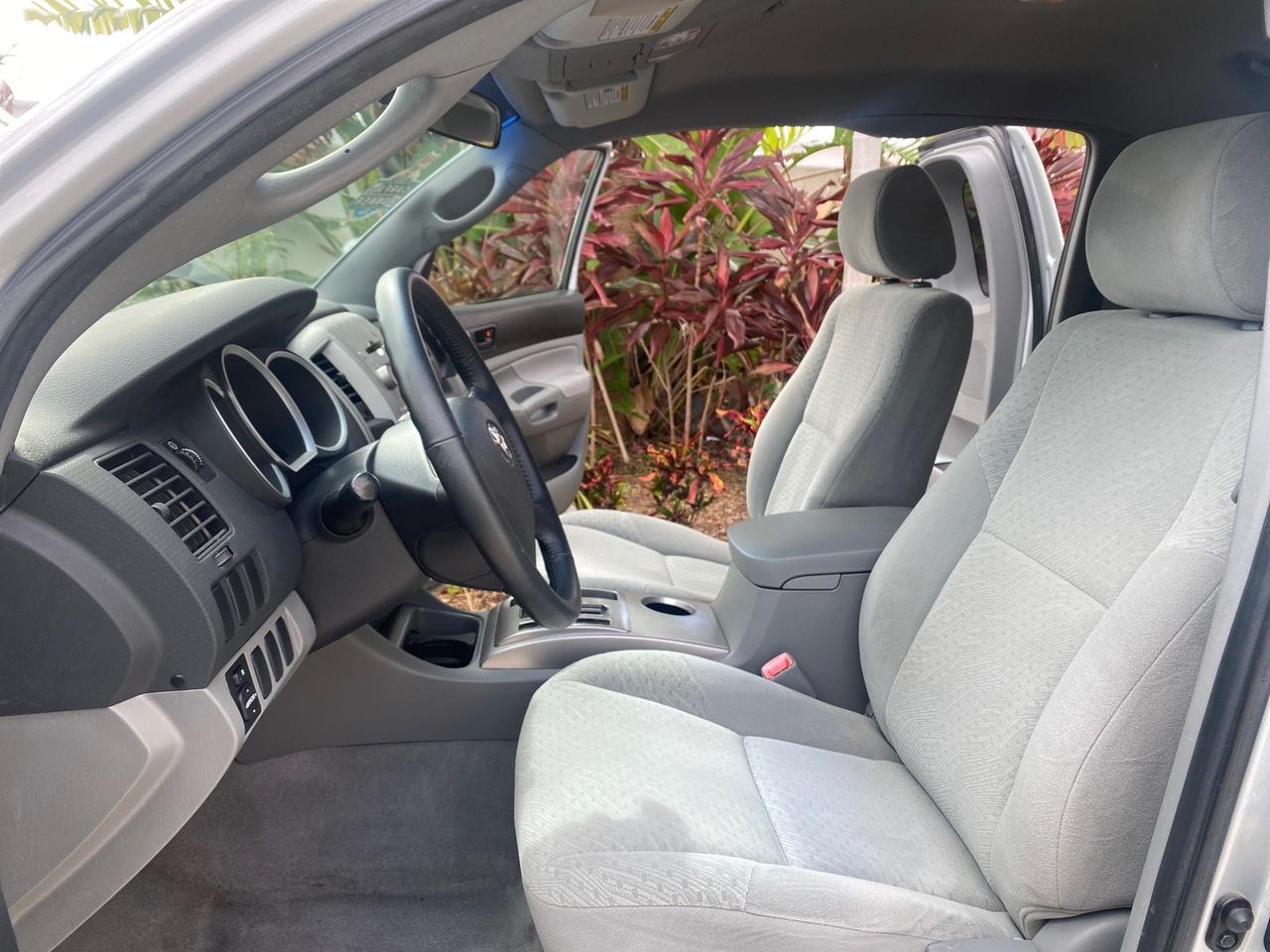 2007 Toyota Tacoma LOW MILES 28,699 1 OWNER 4 DR Pompano Beach FL