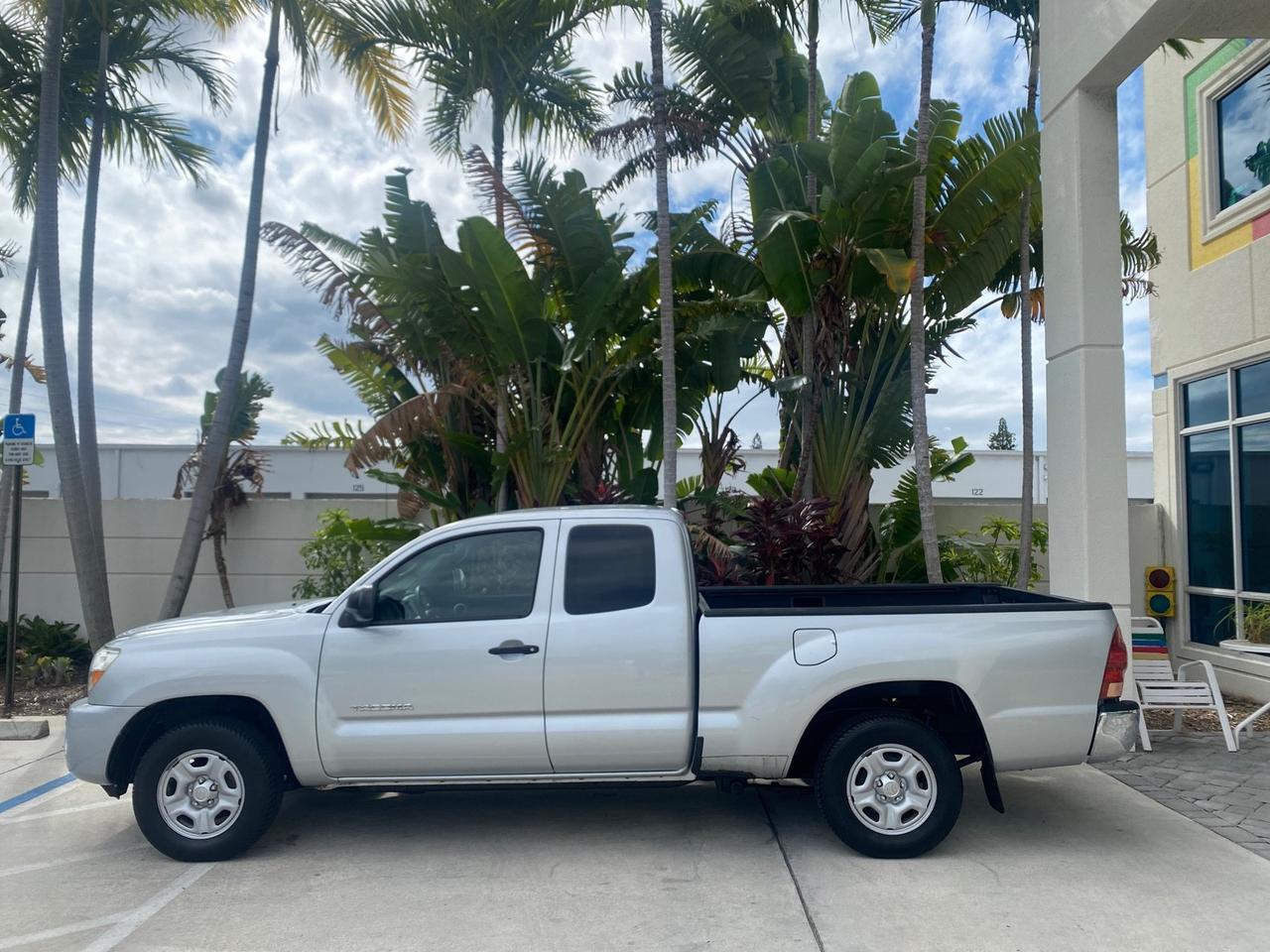 2007 Toyota Tacoma LOW MILES 28,699 1 OWNER 4 DR Pompano Beach FL