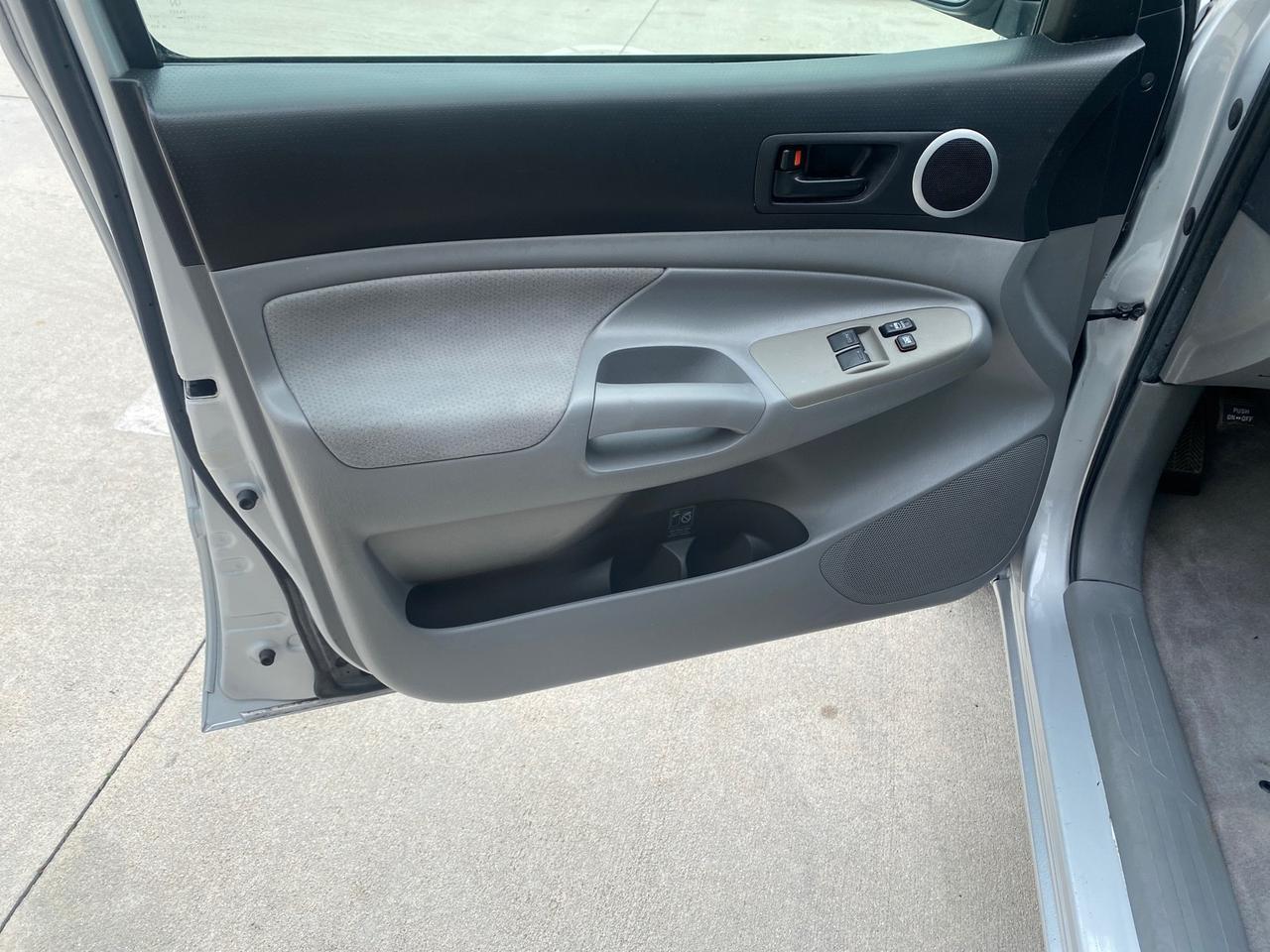 2007 Toyota Tacoma LOW MILES 28,699 1 OWNER 4 DR Pompano Beach FL