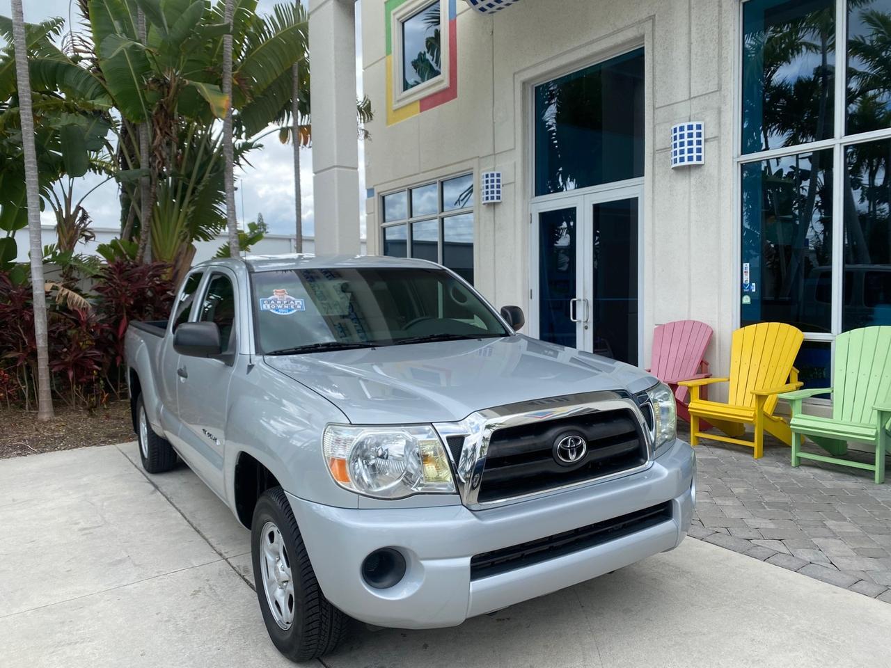2007 Toyota Tacoma LOW MILES 28,699 1 OWNER 4 DR