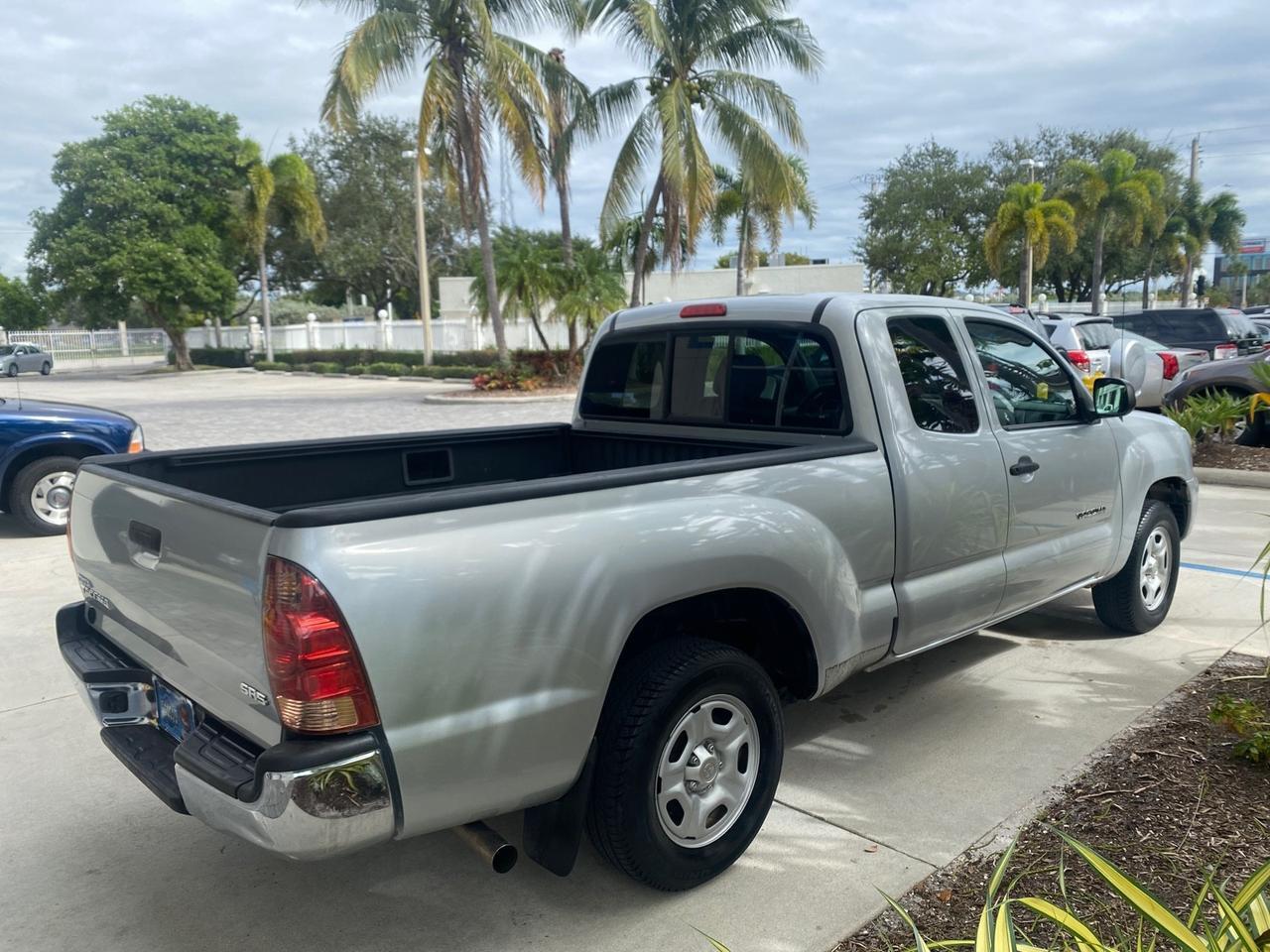 2007 Toyota Tacoma LOW MILES 28,699 1 OWNER 4 DR Pompano Beach FL