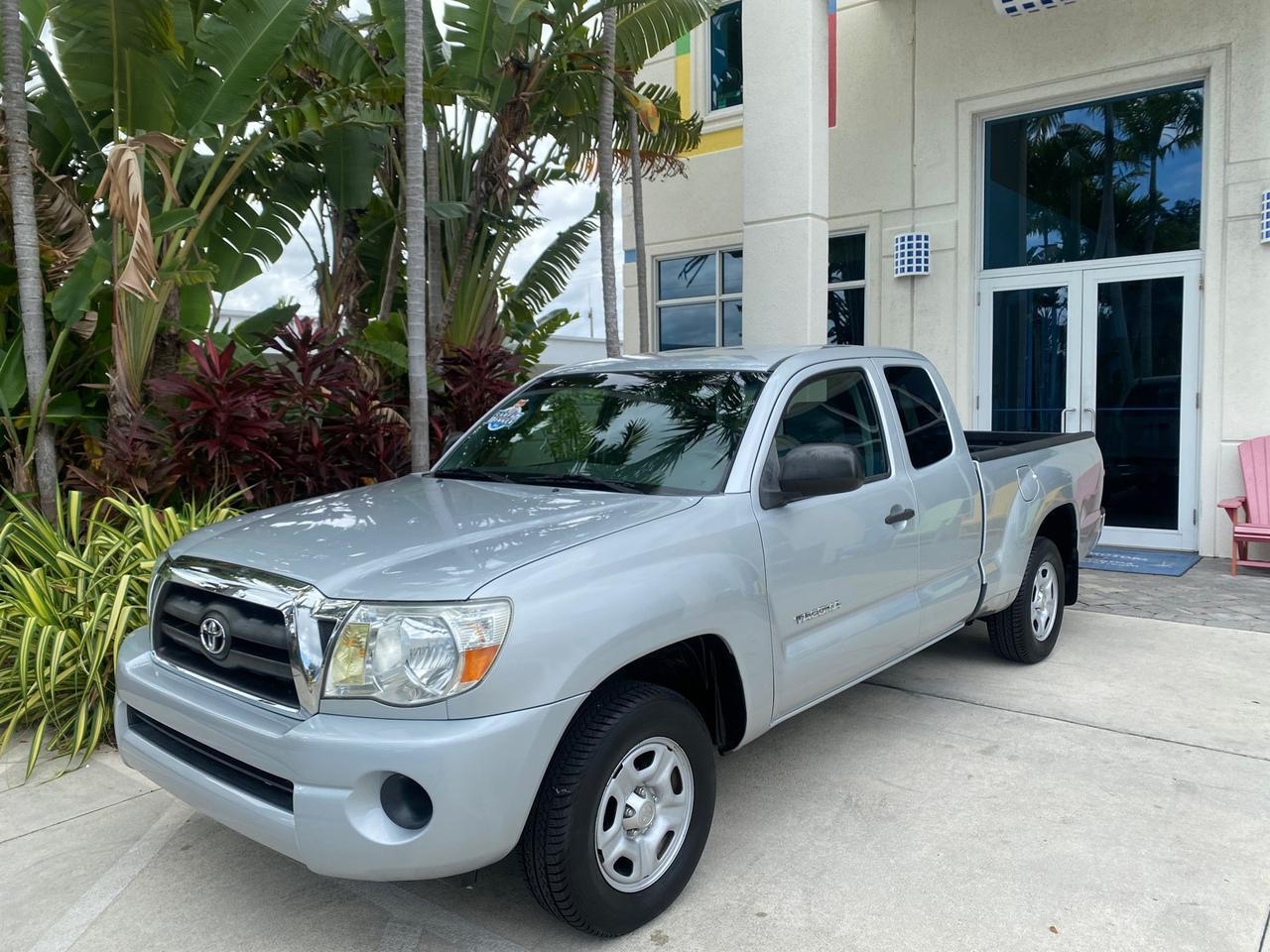 2007 Toyota Tacoma LOW MILES 28,699 1 OWNER 4 DR Pompano Beach FL