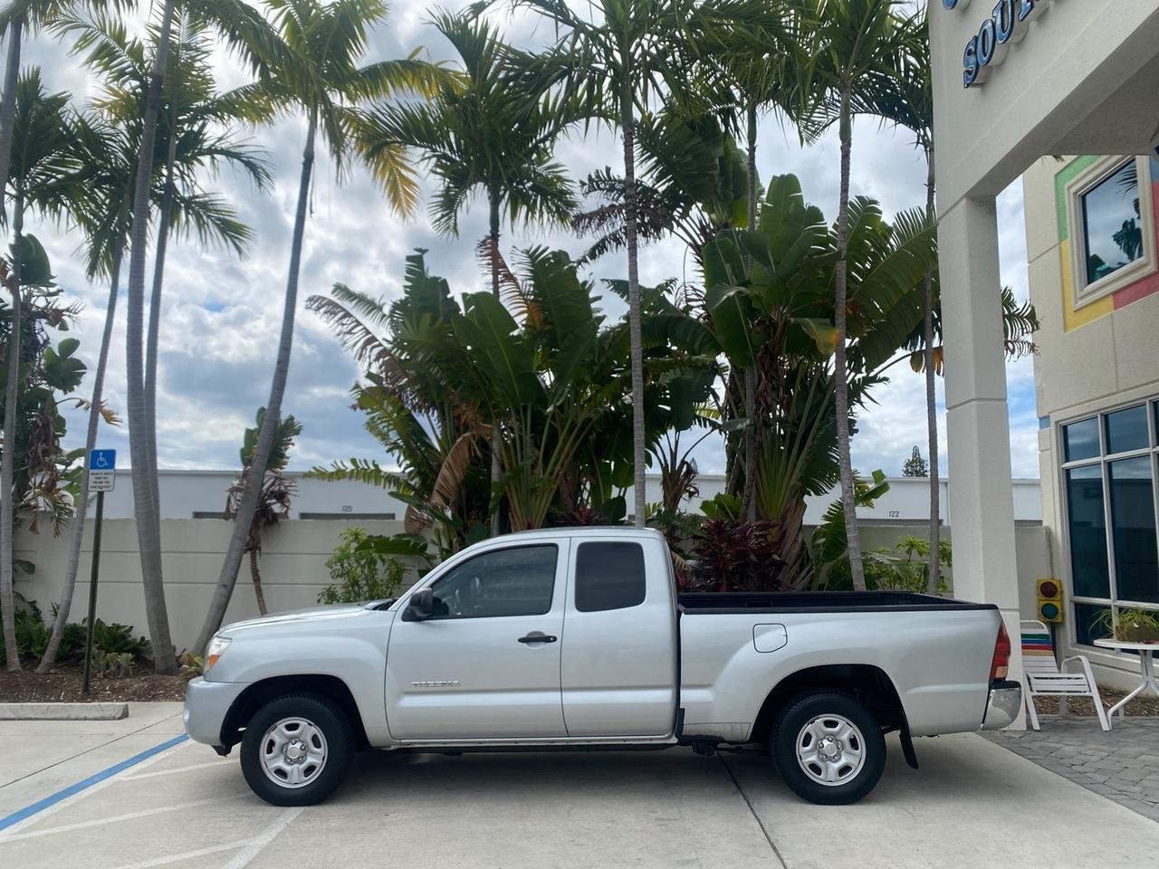2007 Toyota Tacoma LOW MILES 28,699 1 OWNER 4 DR Pompano Beach FL