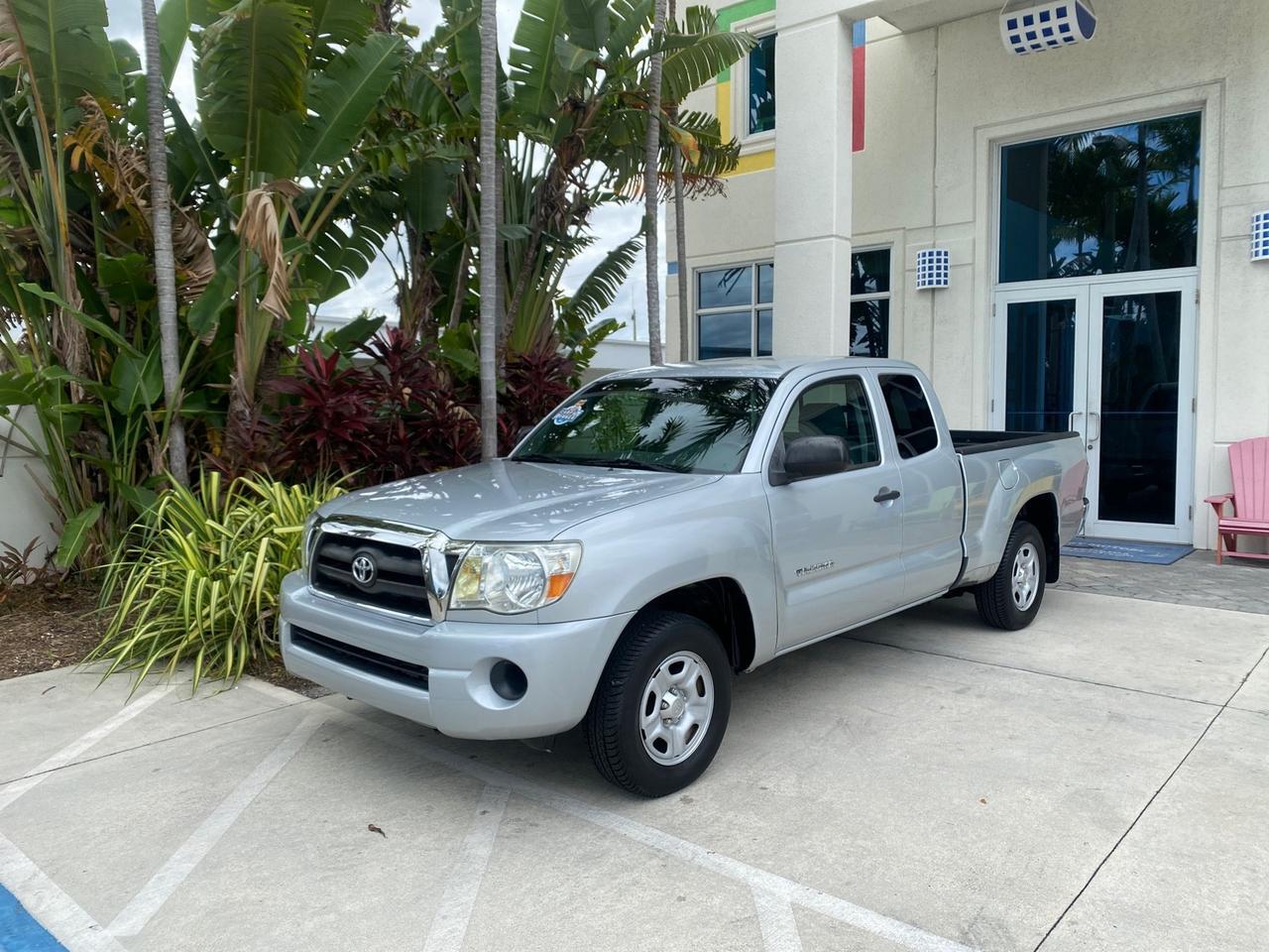 2007 Toyota Tacoma LOW MILES 28,699 1 OWNER 4 DR Pompano Beach FL