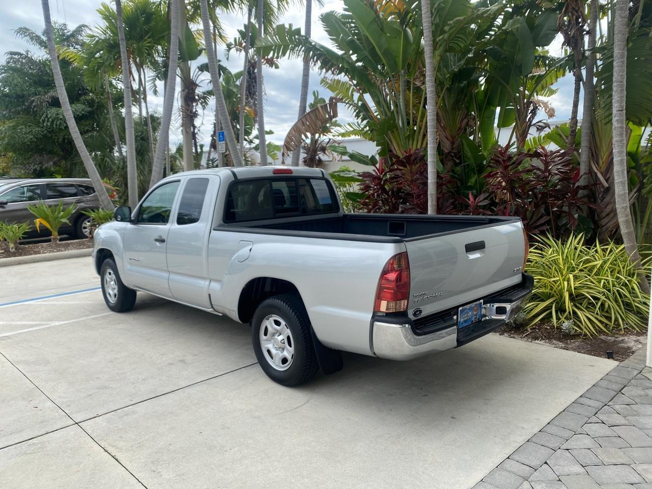 2007 Toyota Tacoma LOW MILES 28,699 1 OWNER 4 DR Pompano Beach FL