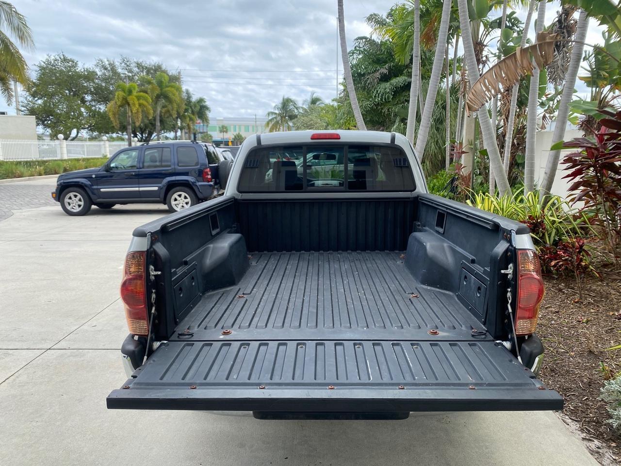 2007 Toyota Tacoma LOW MILES 28,699 1 OWNER 4 DR Pompano Beach FL