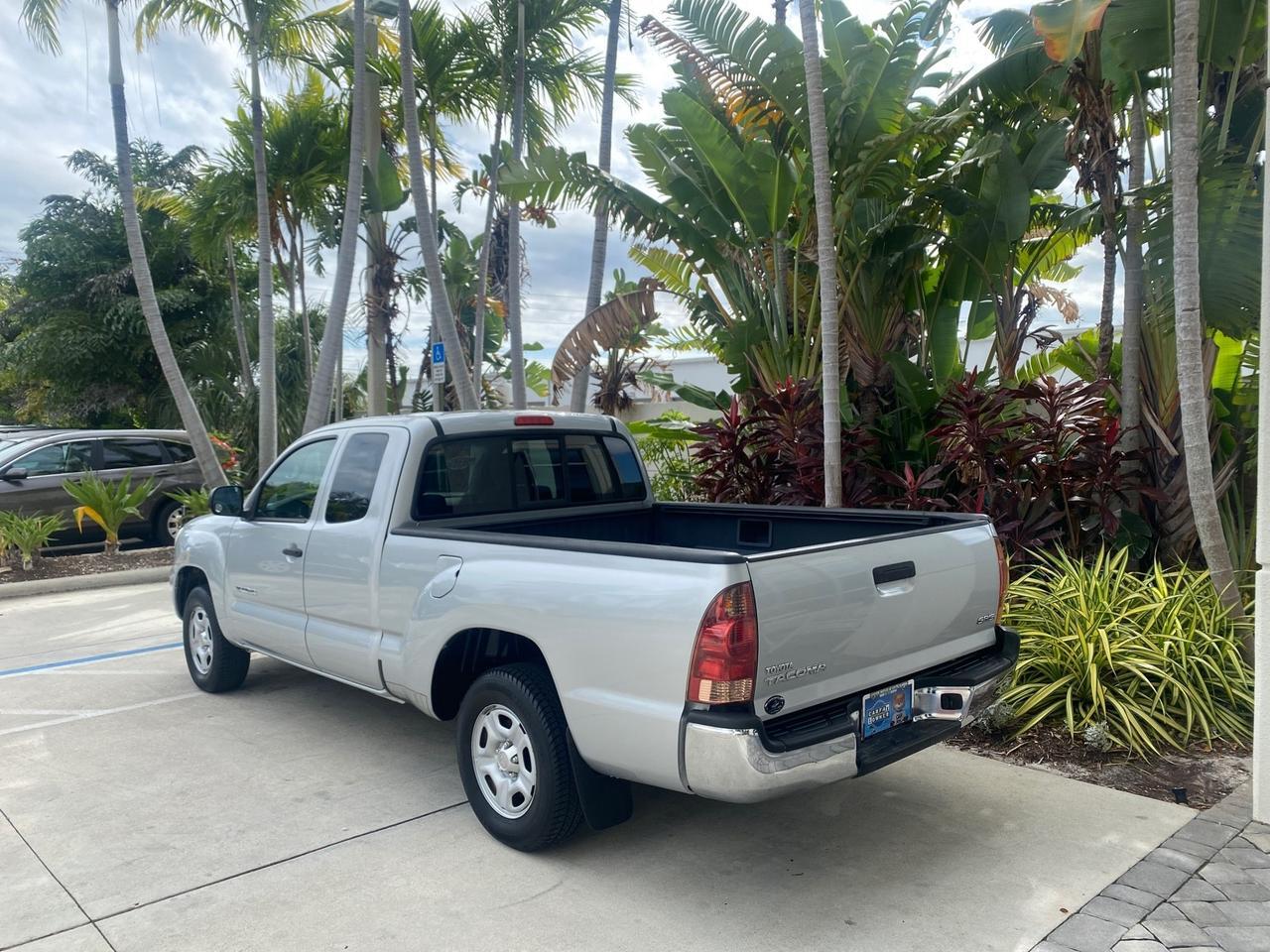2007 Toyota Tacoma LOW MILES 28,699 1 OWNER 4 DR Pompano Beach FL
