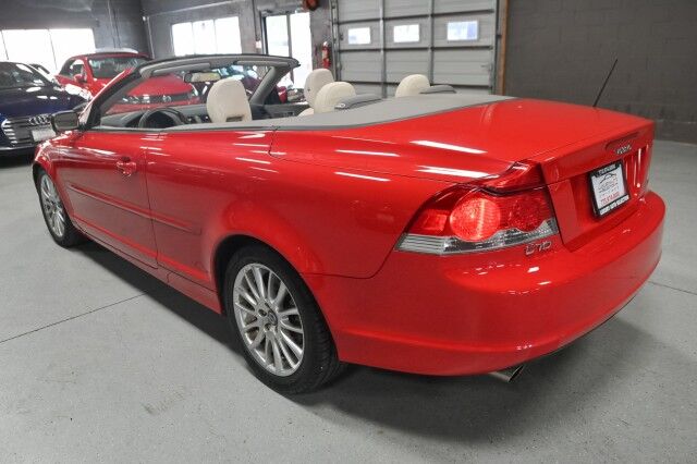 2007 Volvo C70 2dr Convertible