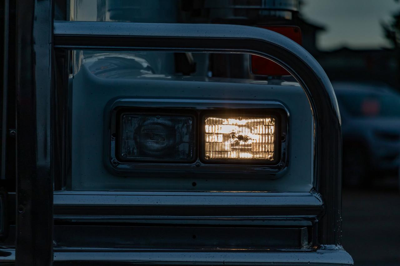 2007 Western Star 4900 FA T/A Tractor Sleeper Heavy Spec Red Deer AB