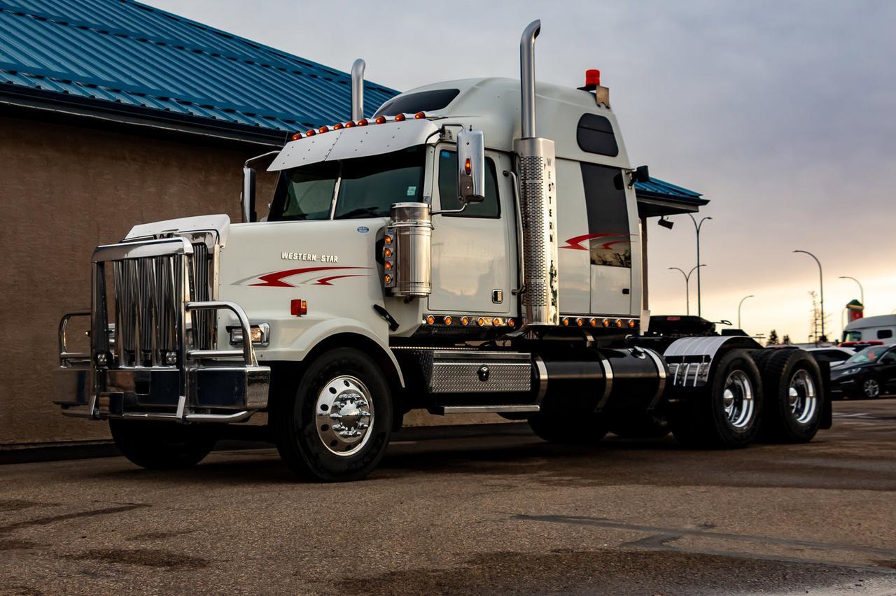 2007 Western Star 4900 FA T/A Tractor Sleeper Heavy Spec Red Deer AB