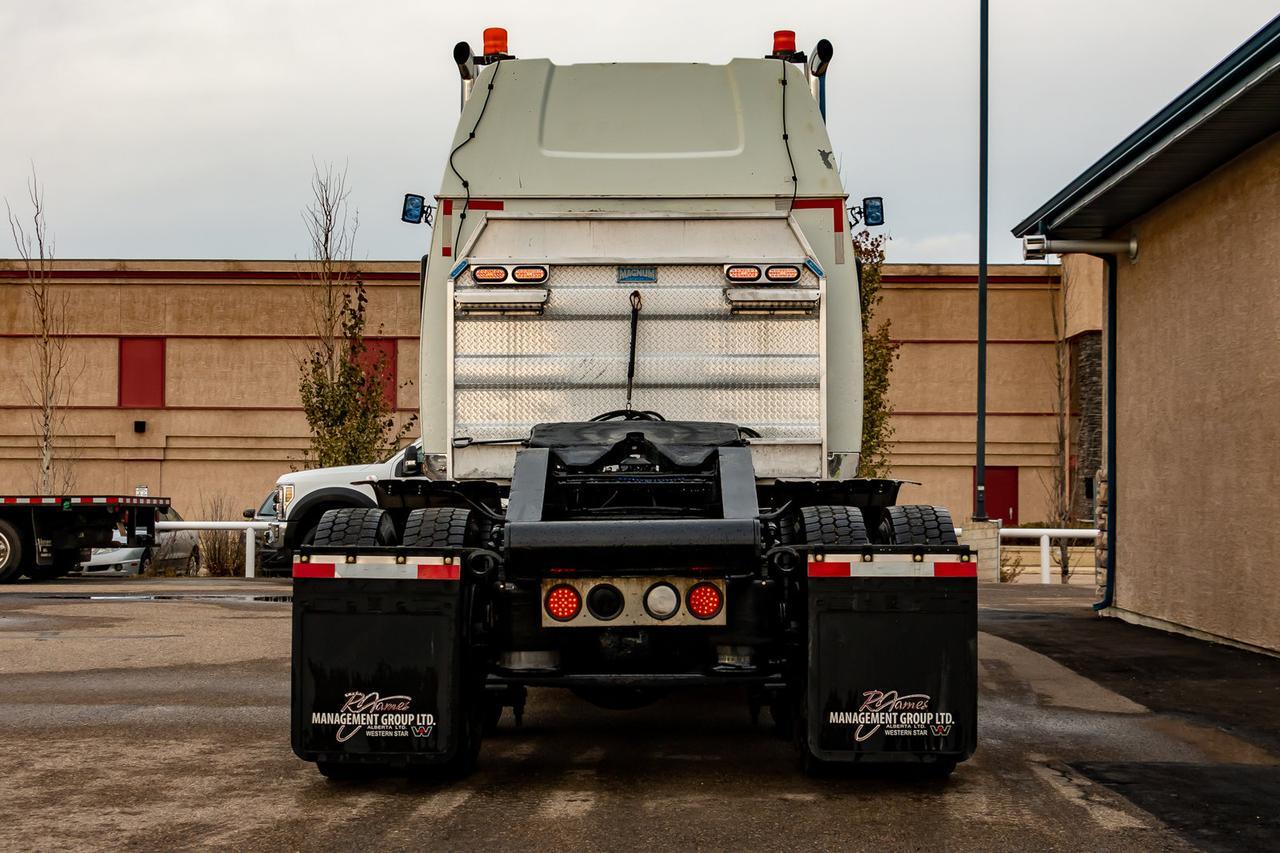 2007 Western Star 4900 FA T/A Tractor Sleeper Heavy Spec Red Deer AB