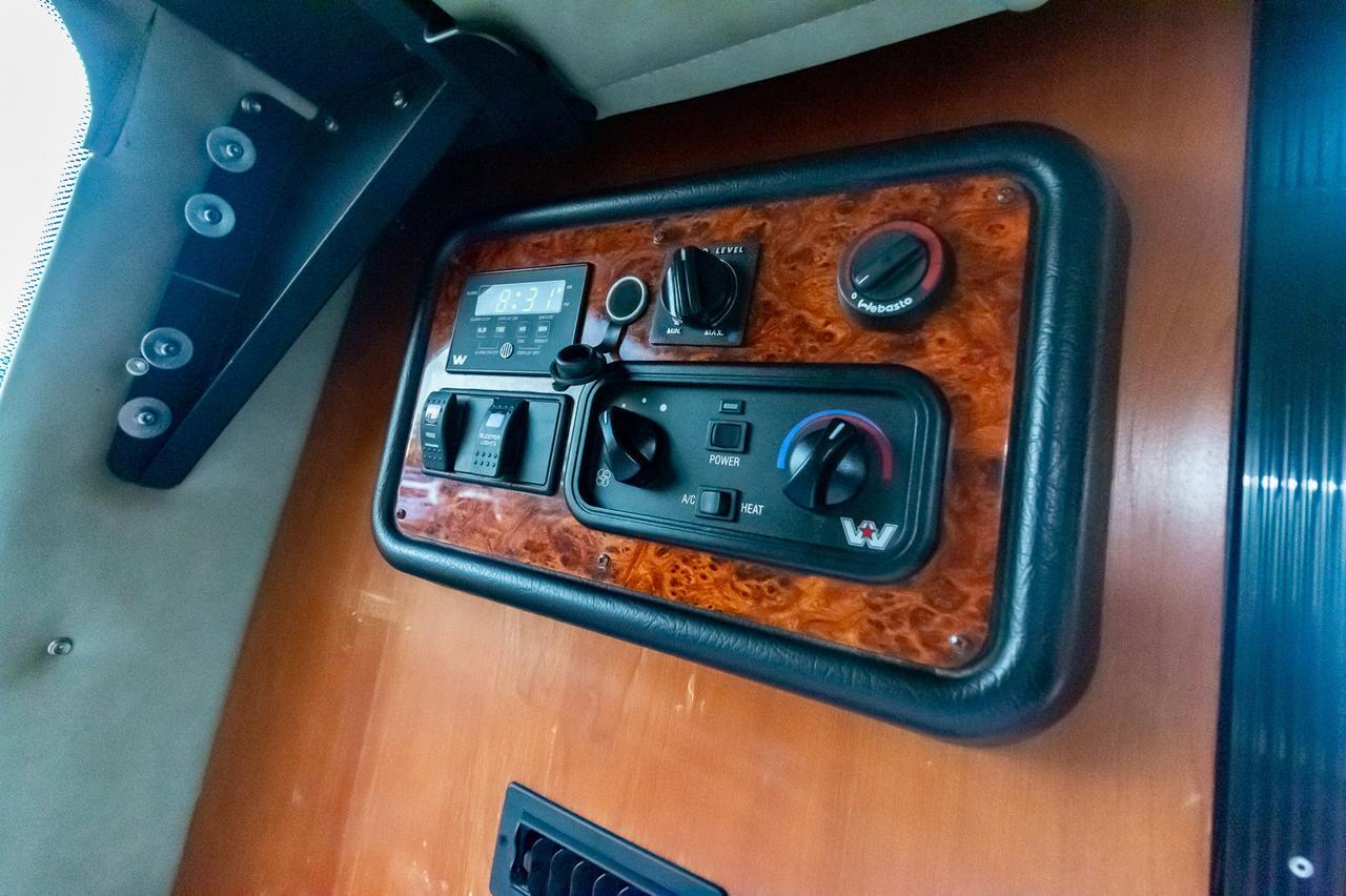 2007 Western Star 4900 FA T/A Tractor Sleeper Heavy Spec Red Deer AB