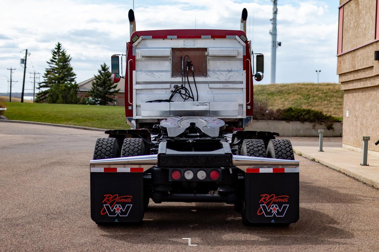 2007 Western Star 4900 SA Tractor Sleeper Heavy Spec Red Deer AB