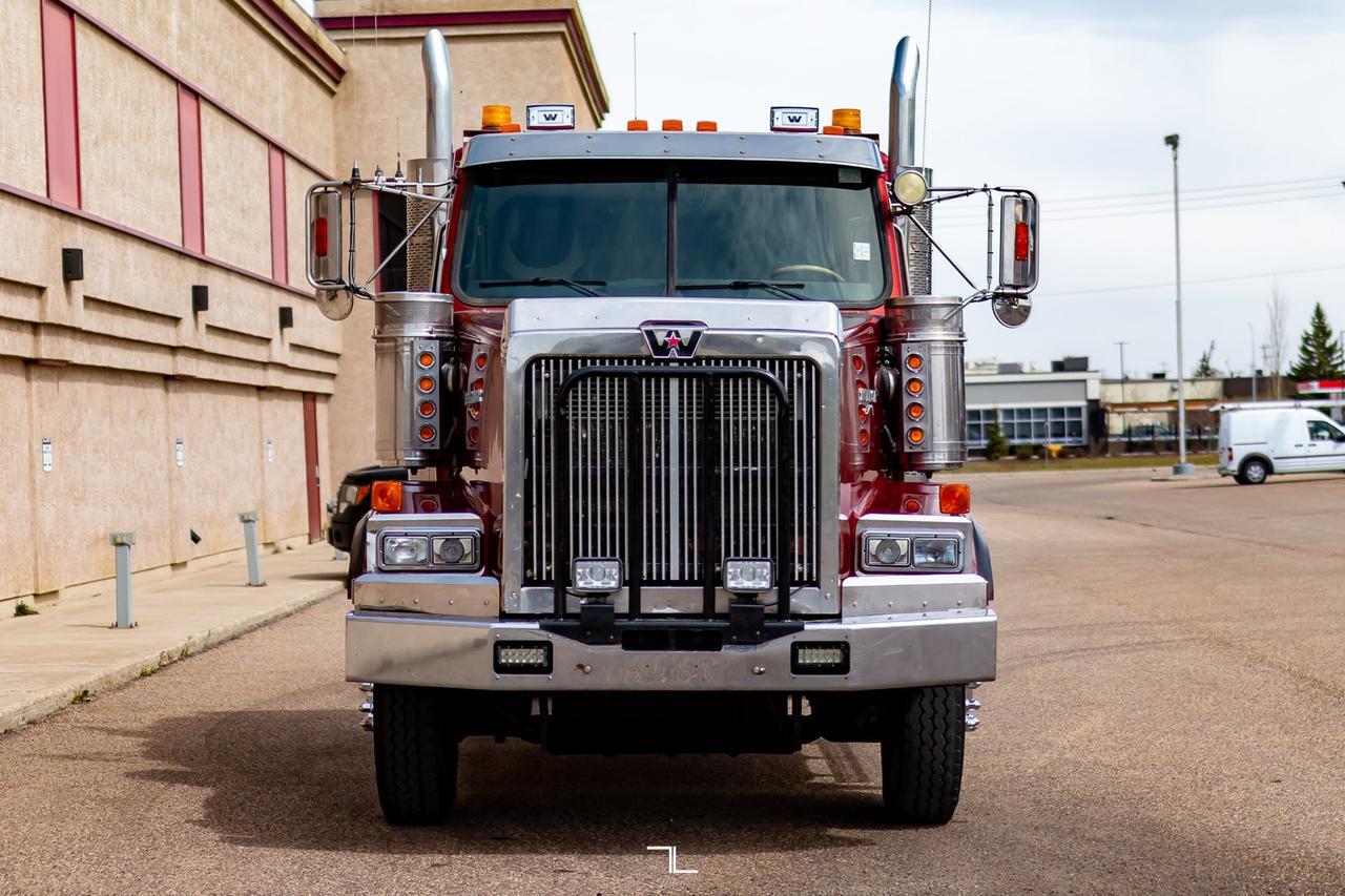 2007 Western Star 4900 SA Tractor Sleeper Heavy Spec Red Deer AB