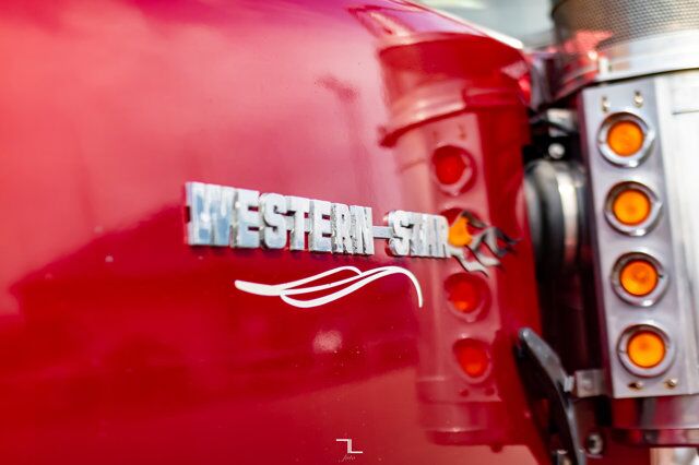 2007 Western Star 4900 SA Tractor Sleeper Heavy Spec Red Deer AB