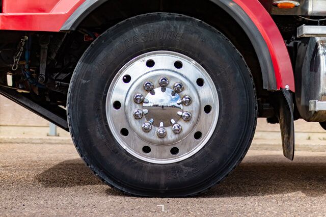 2007 Western Star 4900 SA Tractor Sleeper Heavy Spec Red Deer AB