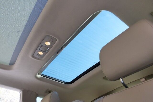 2008 Audi Q7 Premium QUATTRO / PANO Sunroof / Third Row! High Point NC