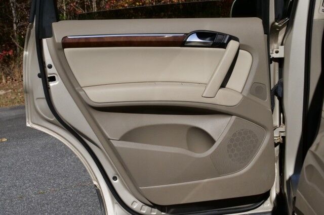 2008 Audi Q7 Premium QUATTRO / PANO Sunroof / Third Row! High Point NC