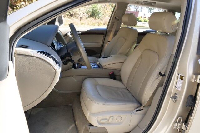 2008 Audi Q7 Premium QUATTRO / PANO Sunroof / Third Row! High Point NC