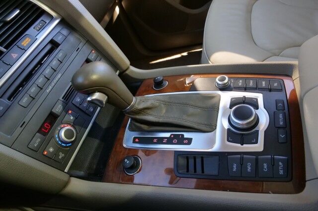 2008 Audi Q7 Premium QUATTRO / PANO Sunroof / Third Row! High Point NC