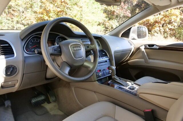 2008 Audi Q7 Premium QUATTRO / PANO Sunroof / Third Row! High Point NC