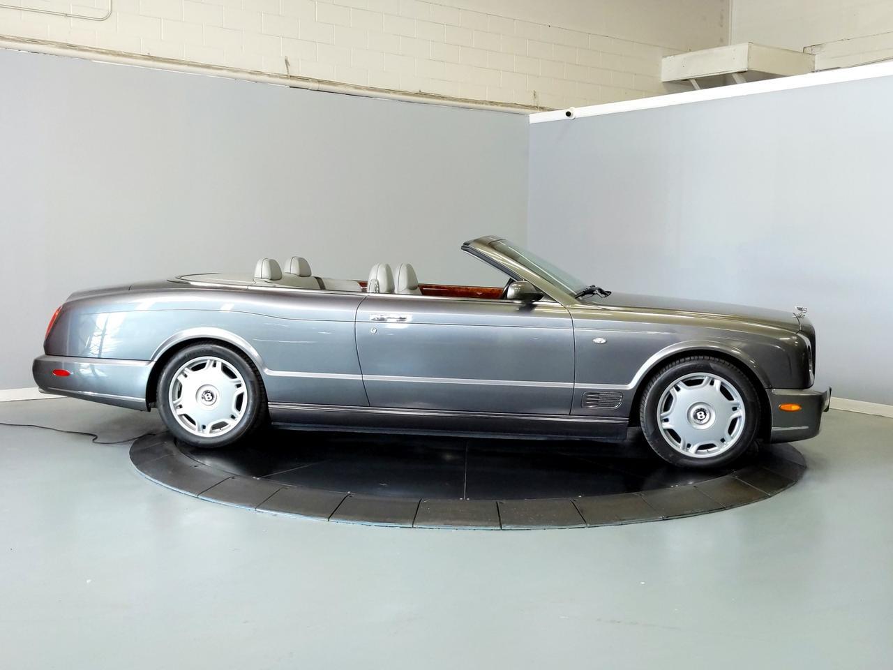 2008 Bentley Azure photo 16
