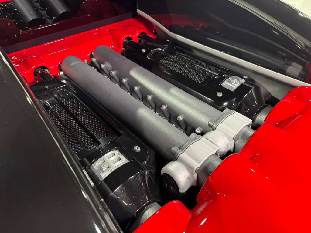 2008 Bugatti Veyron Italian Red paint, full PPF, custom interior, Ryft forged wheels/exhaust system AND MORE!!! Fort Lauderdale FL