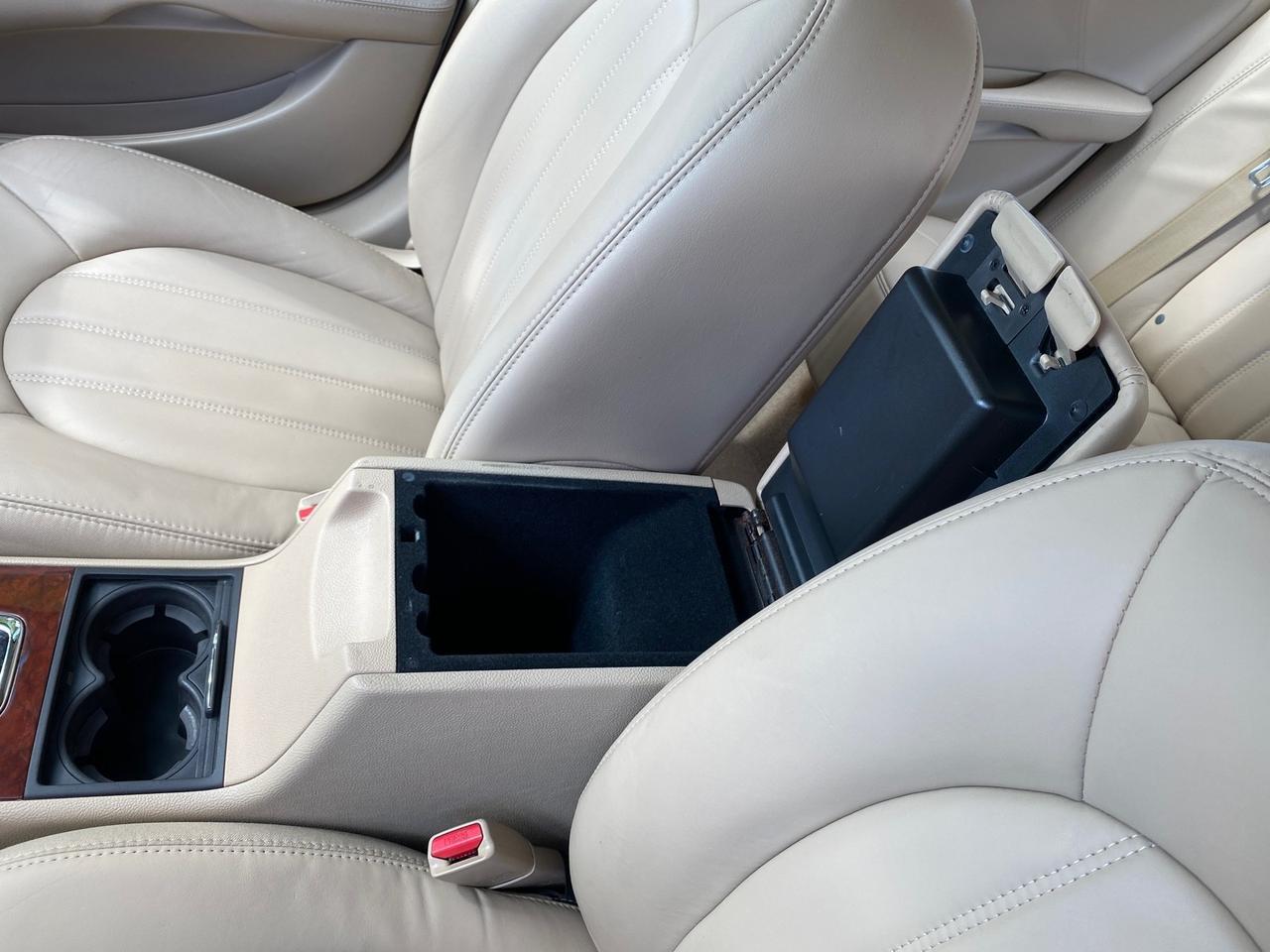 2008 Buick Lucerne CXL LOW MILES 40,989 1 OWNER Pompano Beach FL