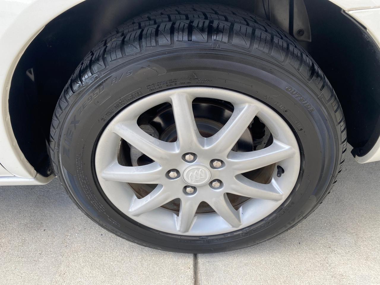 2008 Buick Lucerne CXL LOW MILES 40,989 1 OWNER Pompano Beach FL