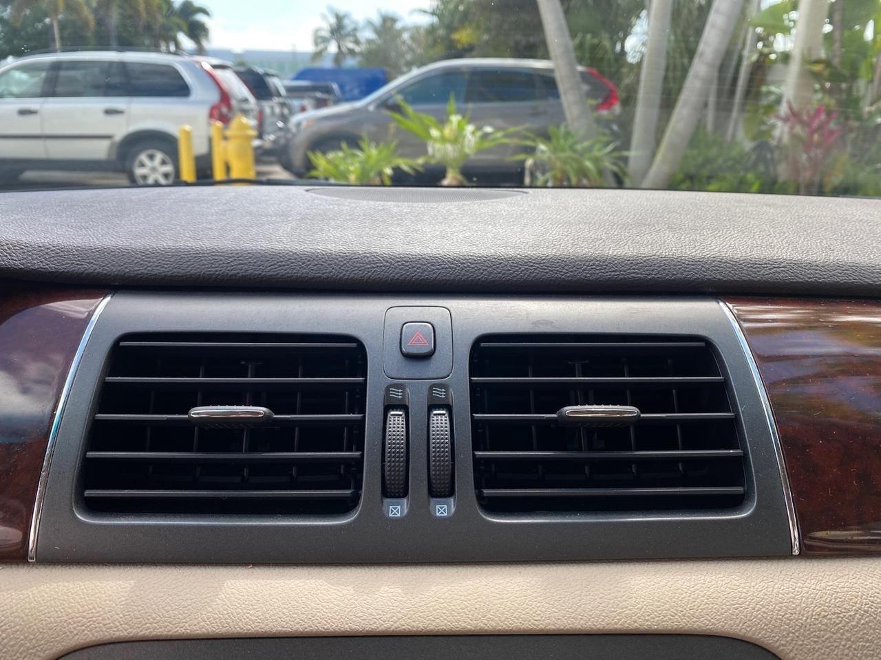 2008 Buick Lucerne CXL LOW MILES 40,989 1 OWNER Pompano Beach FL