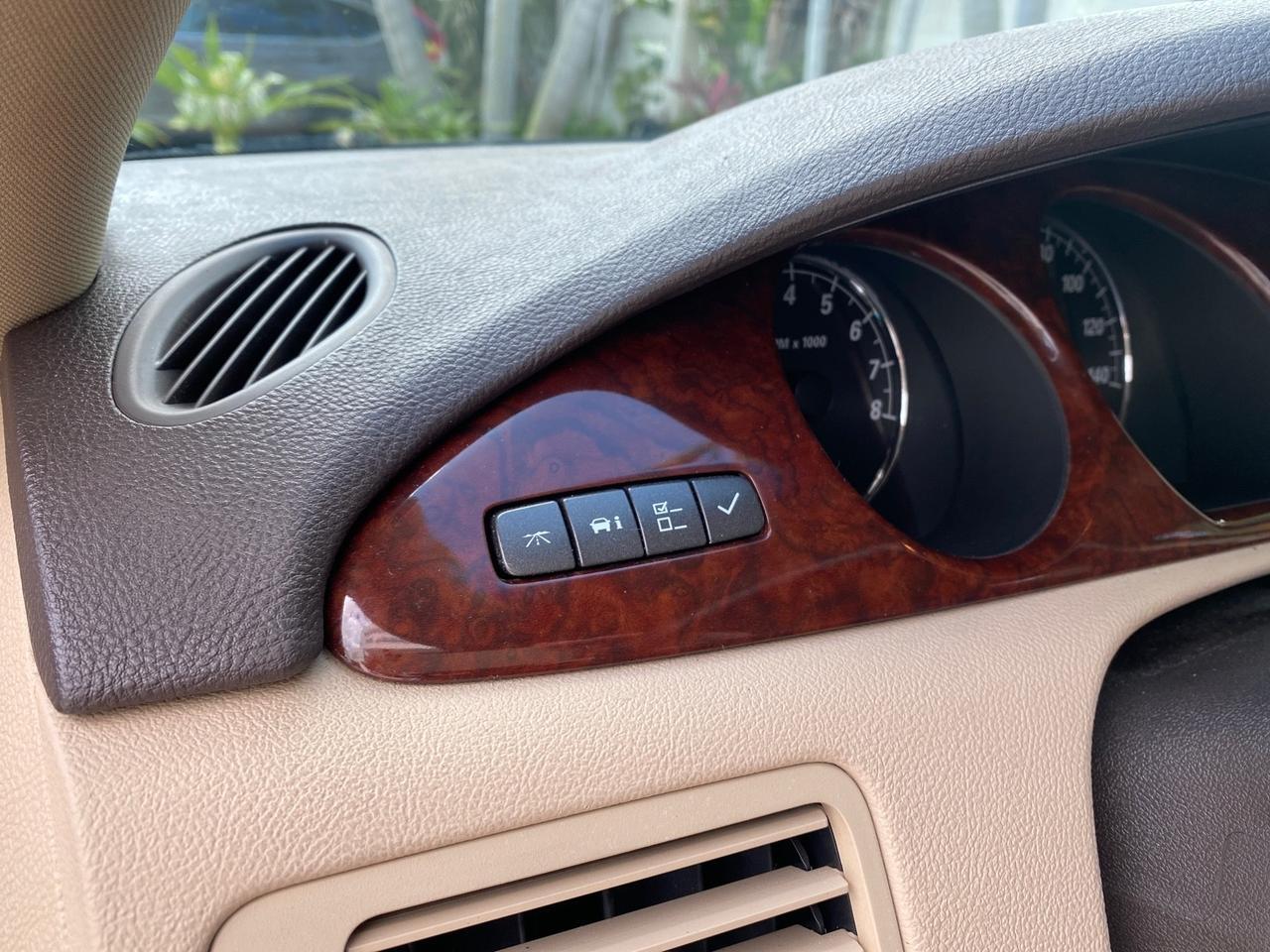 2008 Buick Lucerne CXL LOW MILES 40,989 1 OWNER Pompano Beach FL