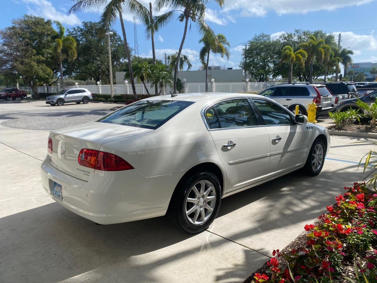 2008 Buick Lucerne CXL LOW MILES 40,989 1 OWNER Pompano Beach FL