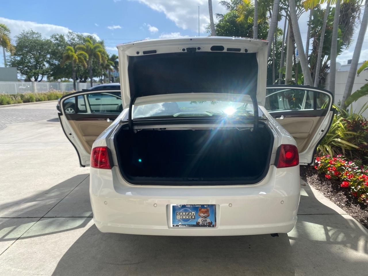 2008 Buick Lucerne CXL LOW MILES 40,989 1 OWNER Pompano Beach FL