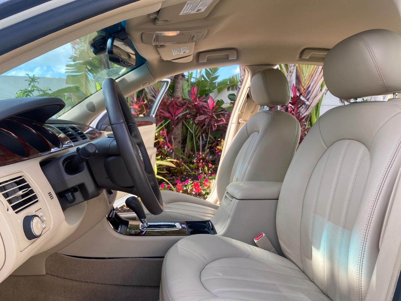 2008 Buick Lucerne CXL LOW MILES 40,989 1 OWNER Pompano Beach FL
