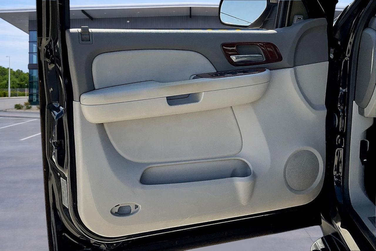 2008 CHEVROLET AVALANCHE 1500 Houston TX