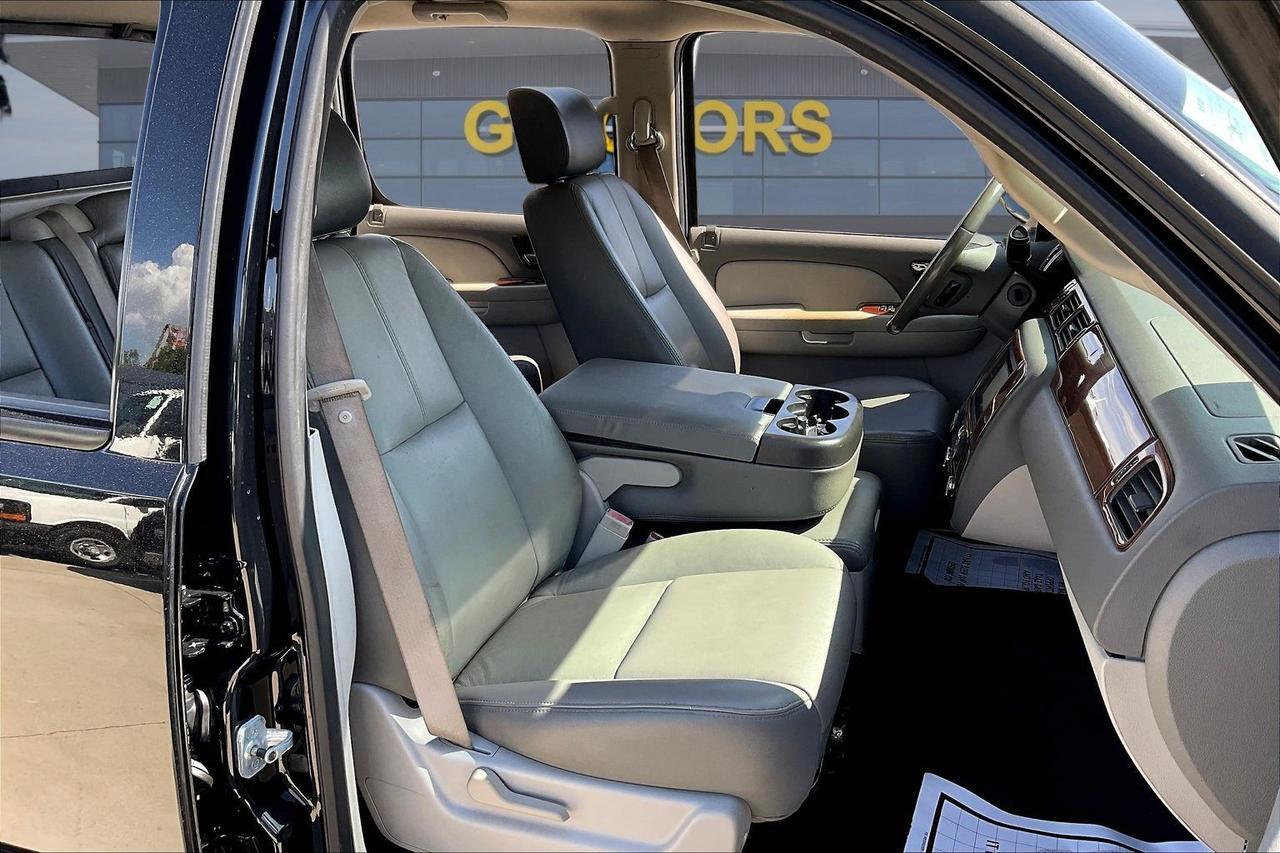 2008 CHEVROLET AVALANCHE 1500 Houston TX