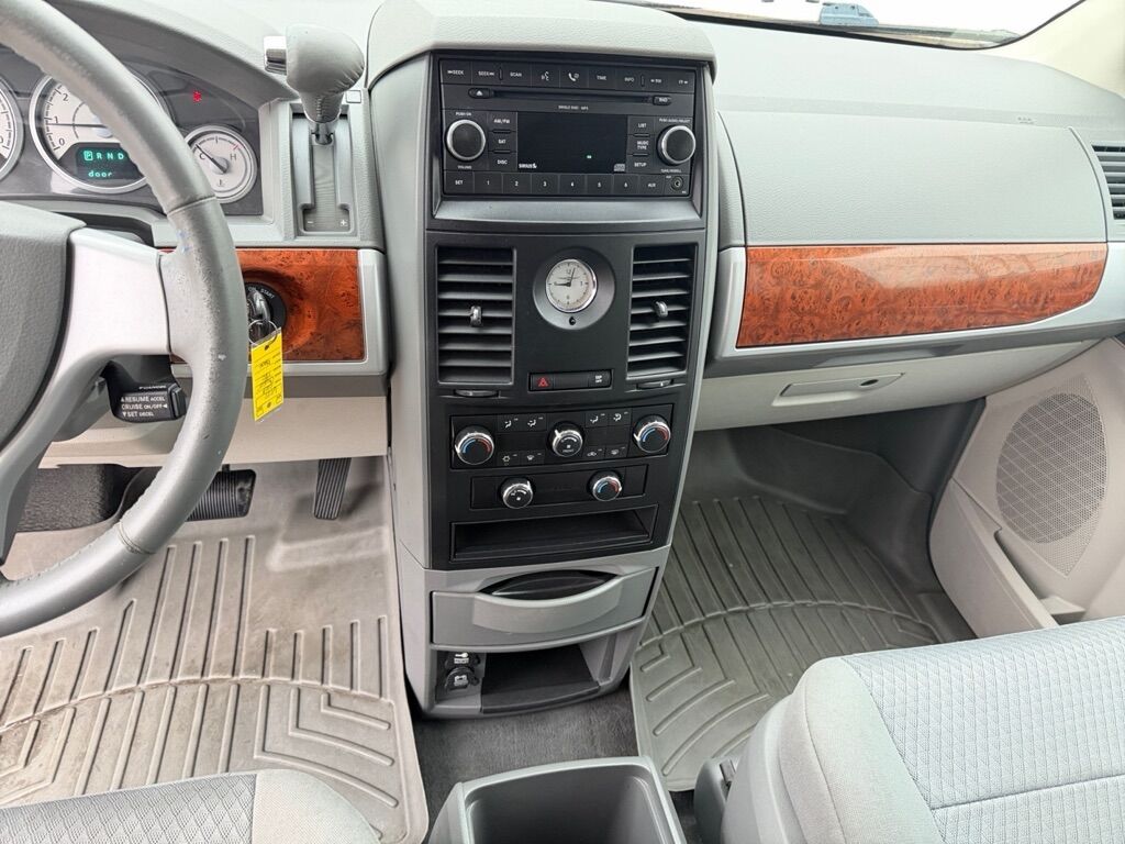 2008 CHRYSLER TOWN & COUNTRY TOURING Toledo OH