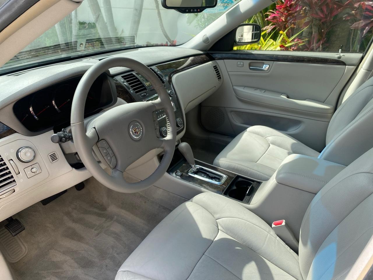 2008 Cadillac DTS LOW MILES 41,600 w/1SC Pompano Beach FL