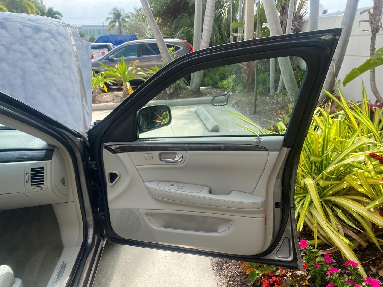 2008 Cadillac DTS LOW MILES 41,600 w/1SC Pompano Beach FL
