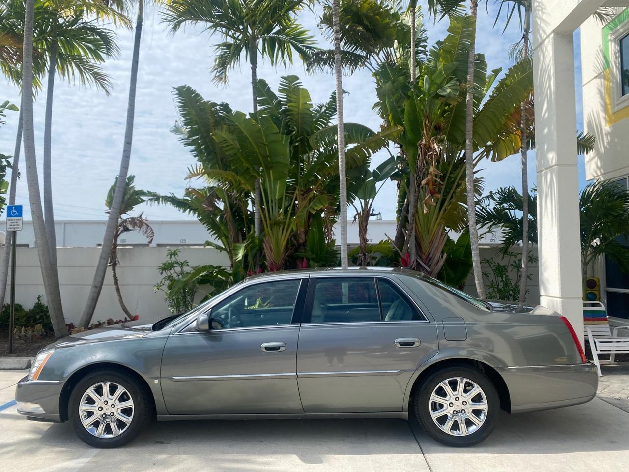 2008 Cadillac DTS LOW MILES 41,600 w/1SC Pompano Beach FL