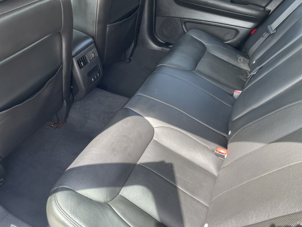 2008 Cadillac DTS w/1SC~CHROME GRILLE~FRONT BUCKET SEATS~LEATHER SEATS Sarasota FL