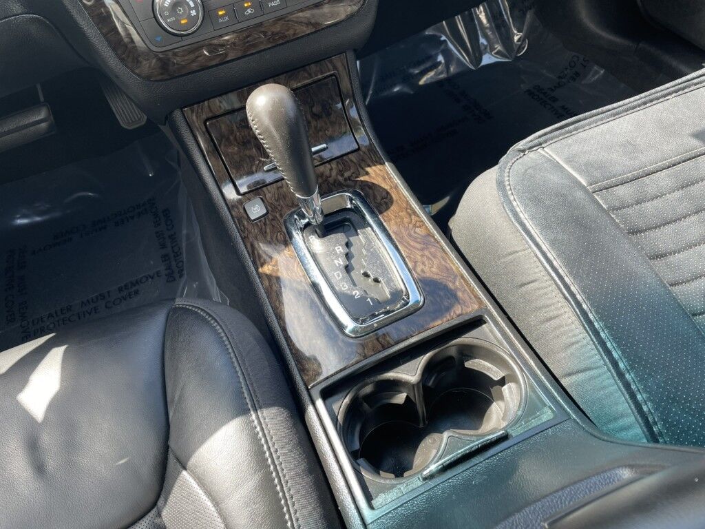 2008 Cadillac DTS w/1SC~CHROME GRILLE~FRONT BUCKET SEATS~LEATHER SEATS Sarasota FL