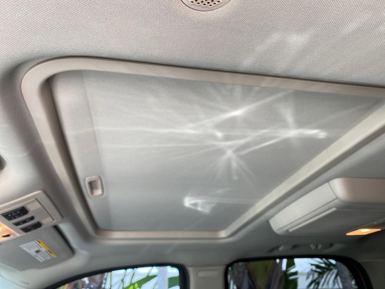 2008 Cadillac Escalade SUNROOF DVD LOW MILES 71,690 Pompano Beach FL