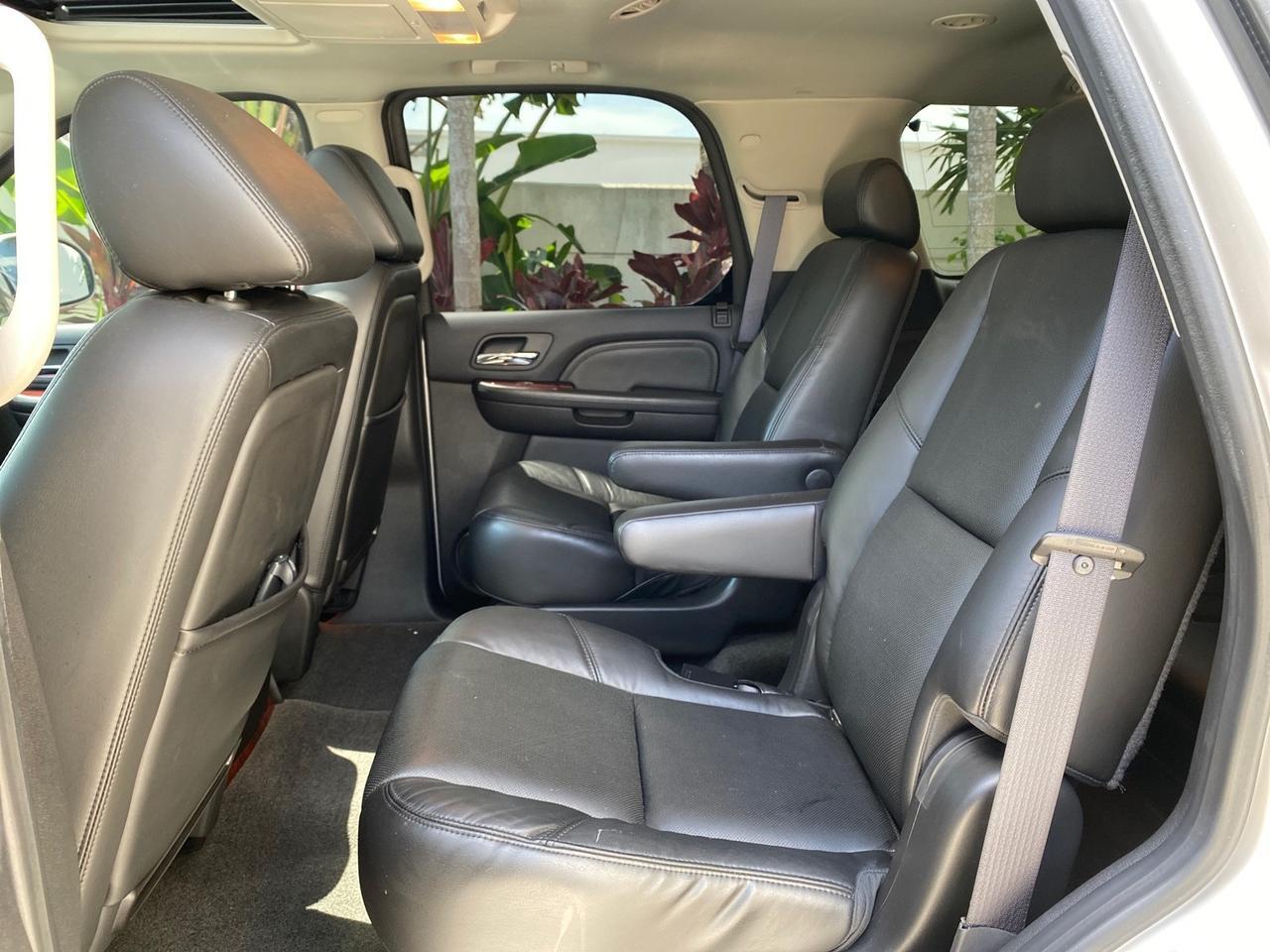 2008 Cadillac Escalade SUNROOF DVD LOW MILES 71,690 Pompano Beach FL