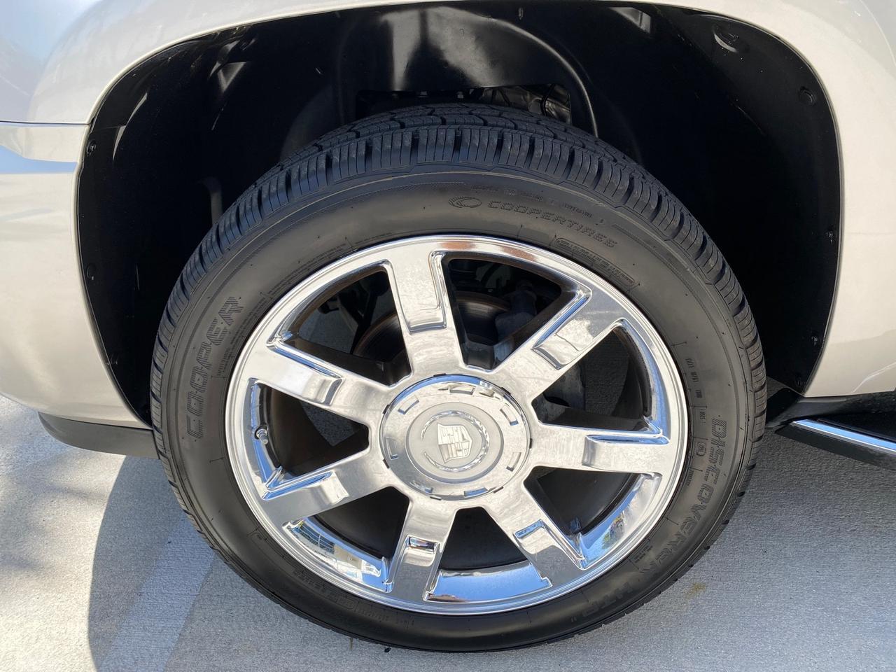 2008 Cadillac Escalade SUNROOF DVD LOW MILES 71,690 Pompano Beach FL