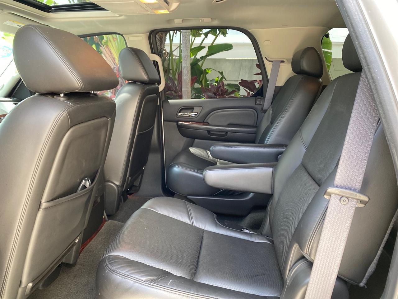 2008 Cadillac Escalade SUNROOF DVD LOW MILES 71,690 Pompano Beach FL