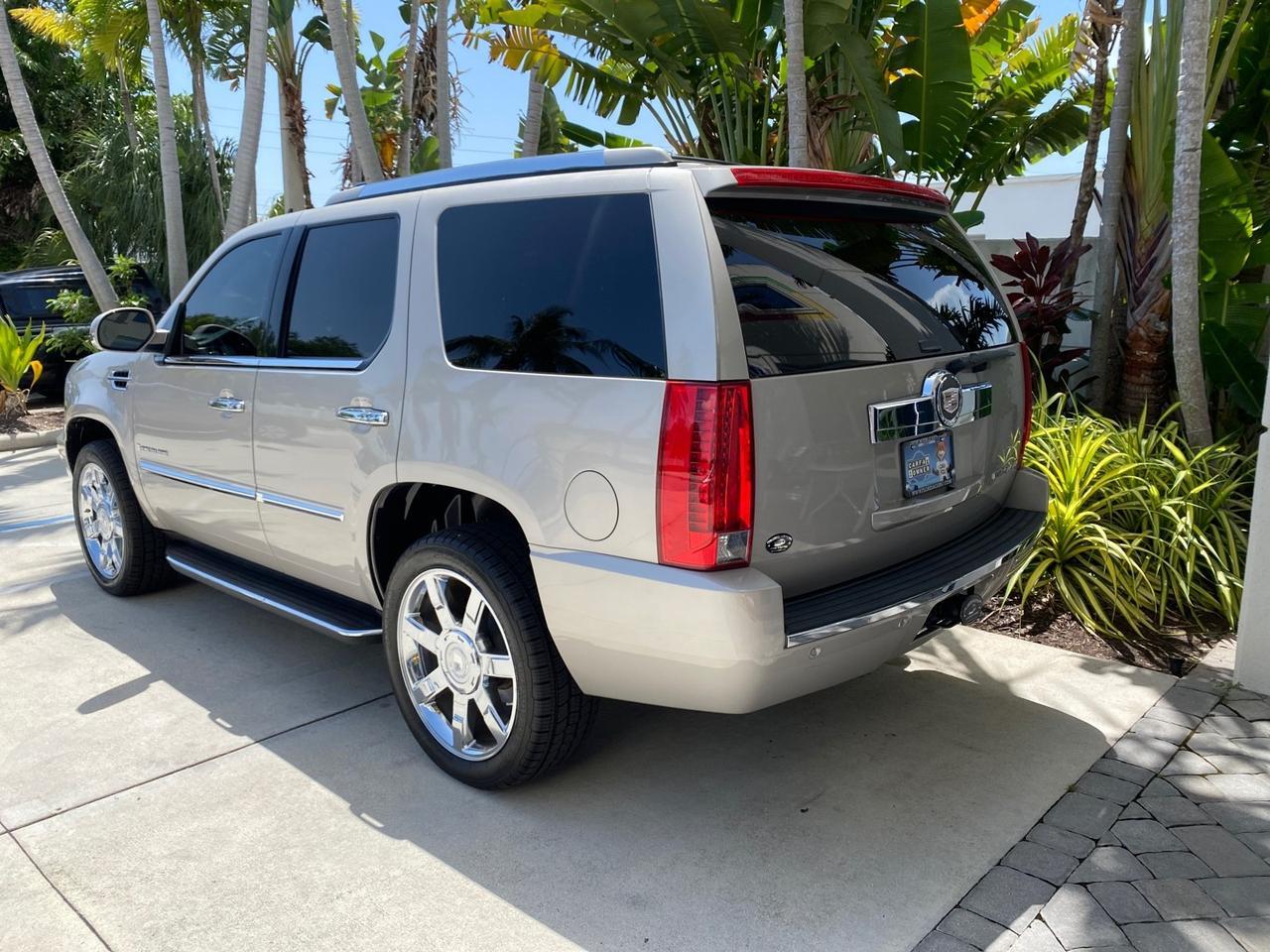 2008 Cadillac Escalade SUNROOF DVD LOW MILES 71,690 Pompano Beach FL
