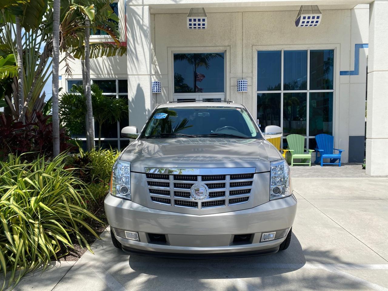 2008 Cadillac Escalade SUNROOF DVD LOW MILES 71,690 Pompano Beach FL