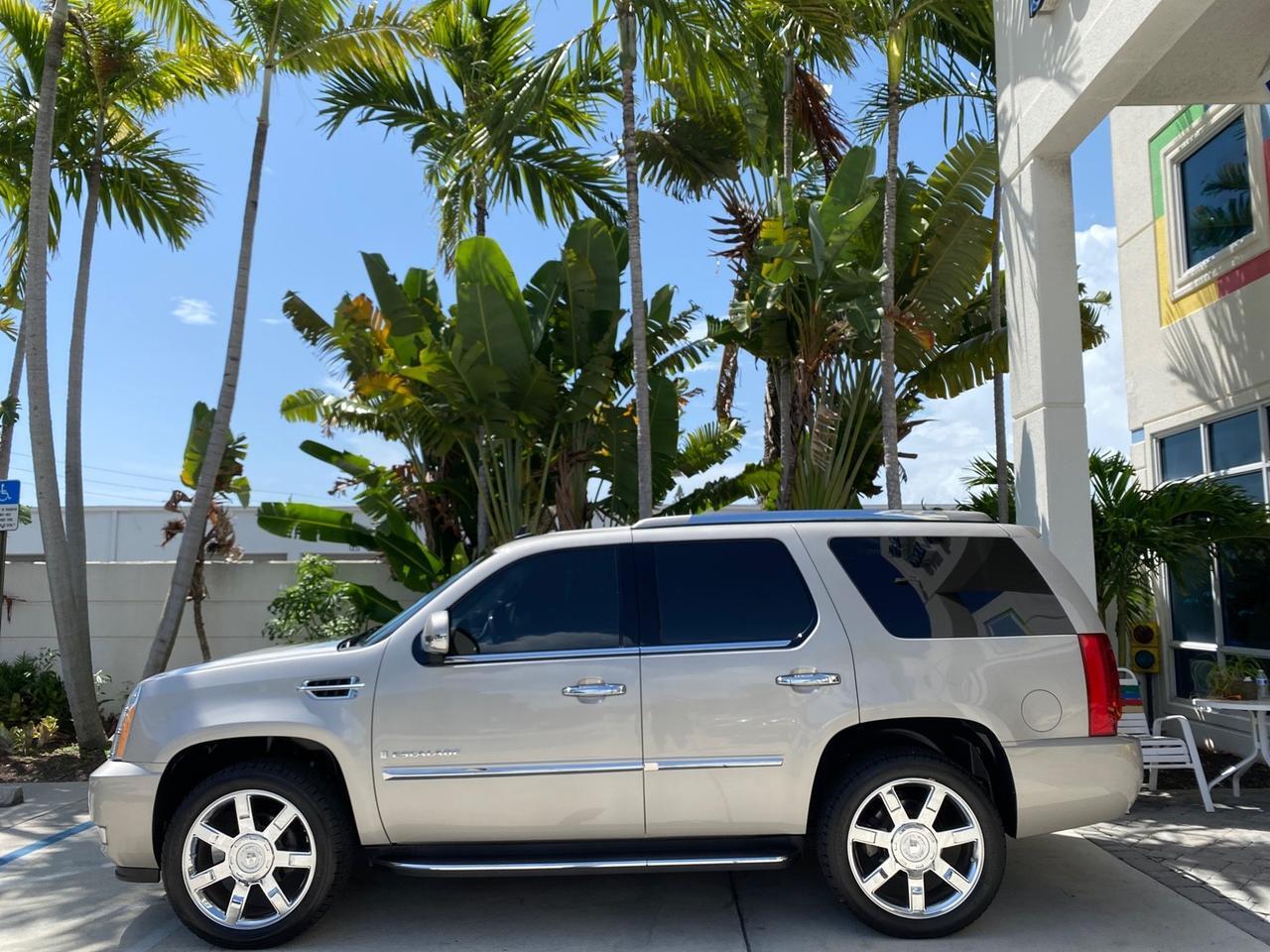 2008 Cadillac Escalade SUNROOF DVD LOW MILES 71,690 Pompano Beach FL