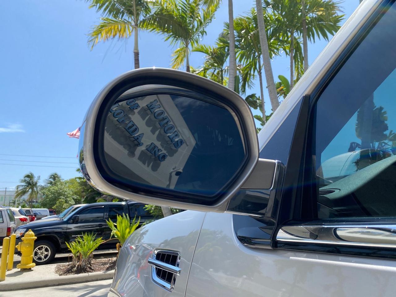 2008 Cadillac Escalade SUNROOF DVD LOW MILES 71,690 Pompano Beach FL